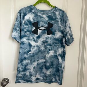 Under Armour Blue and White Patterned Tee